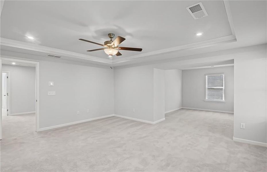 Spacious, unfurnished interior of a new home in Watermist at Mirror Lake, Villa Rica (Image 33).