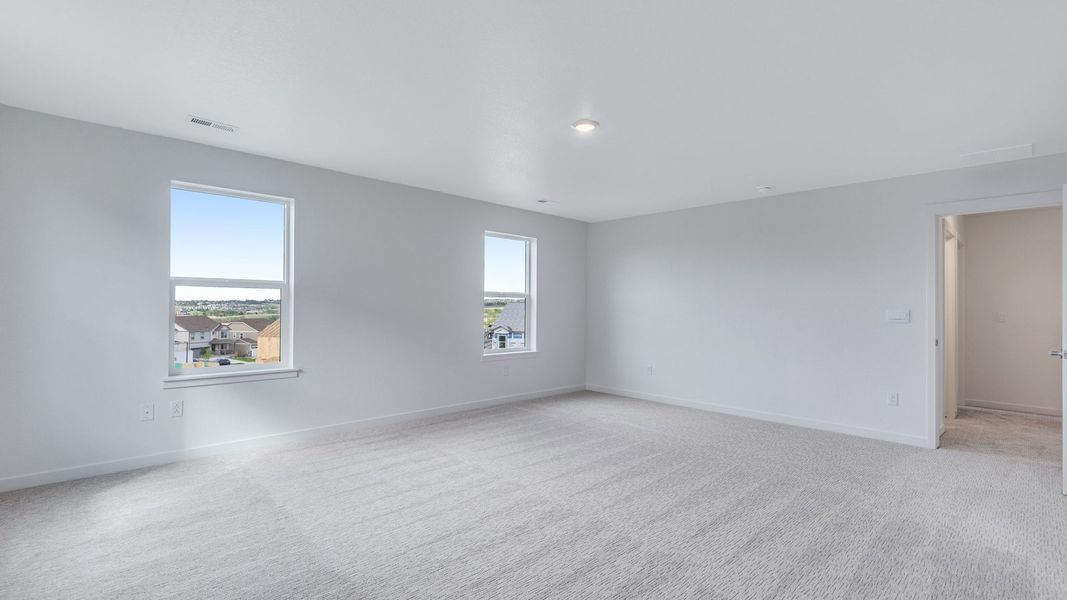 Spacious, unfurnished interior of a new home in Trails at Crowfoot, Parker (Image 24). Spacious, unfurnished interior of a new home in Trails at Crowfoot, Parker (Image 24).