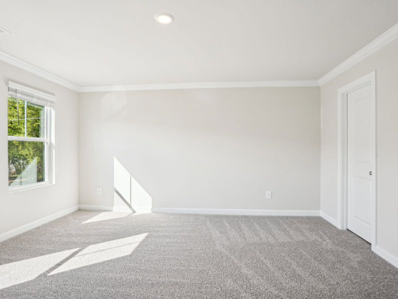 Spacious, unfurnished interior of a new home in Crossrail Station, Mooresville (Image 19).