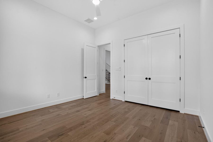 Spacious, unfurnished interior of a new home in , Houston (Image 42).