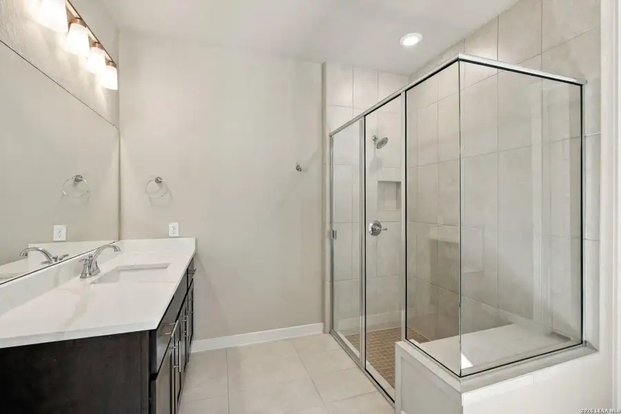 Furnished interior view inside a new home in Foxbrook, Cibolo (Image 12). Furnished interior view inside a new home in Foxbrook, Cibolo (Image 12).