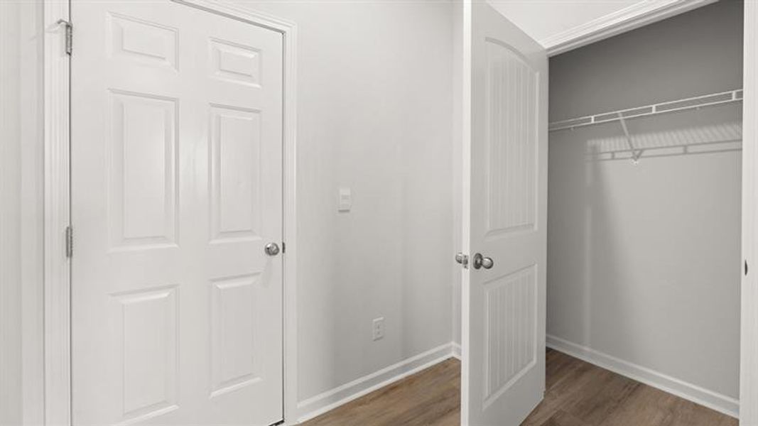 Spacious, unfurnished interior of a new home in , Dallas (Image 22).