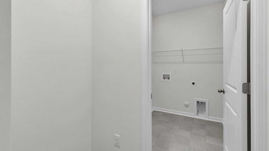 Spacious, unfurnished interior of a new home in Villa Grande, Winterville (Image 31).