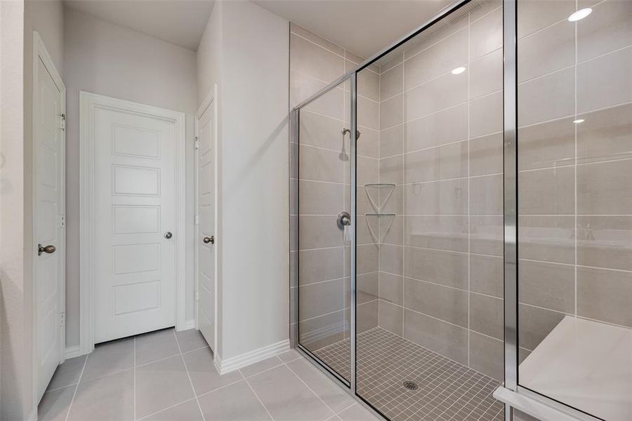 Furnished interior view inside a new home in Wade Settlement Townhomes, Frisco (Image 10).