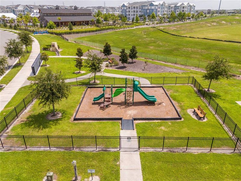 Community amenities in , Winter Garden (Image 58). Community amenities in , Winter Garden (Image 58).