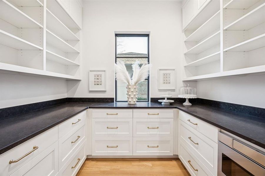 Furnished interior view inside a new home in , Dallas (Image 15).