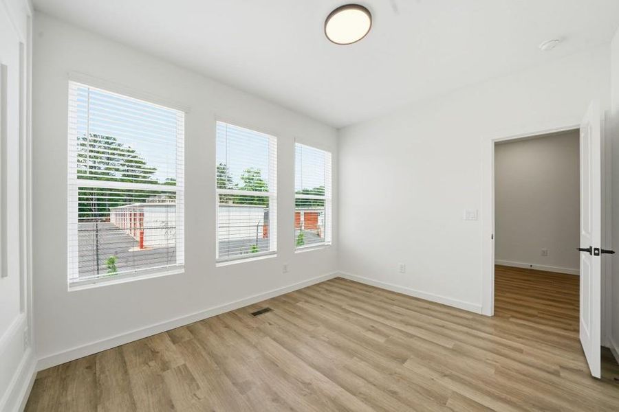 Spacious, unfurnished interior of a new home in , Decatur (Image 23).