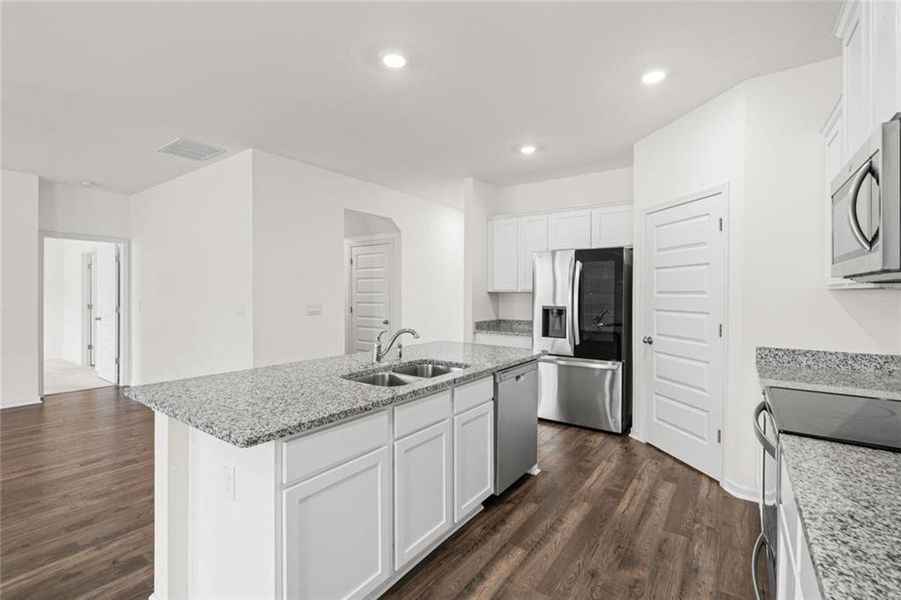 Furnished interior view inside a new home in Twin Lakes, Hoschton (Image 10).