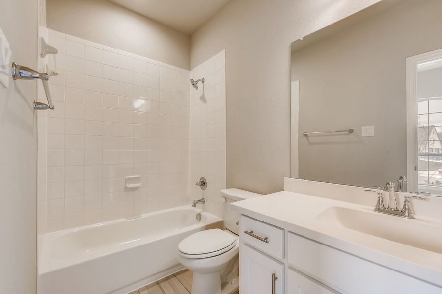 Plan 1140 Secondary Bathroom Representative Image