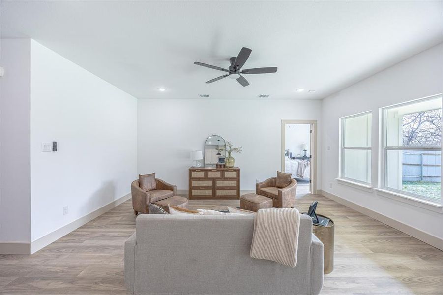 Furnished interior view inside a new home in , Fort Worth (Image 9). Furnished interior view inside a new home in , Fort Worth (Image 9).