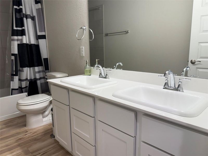 Image 39 of a home in .