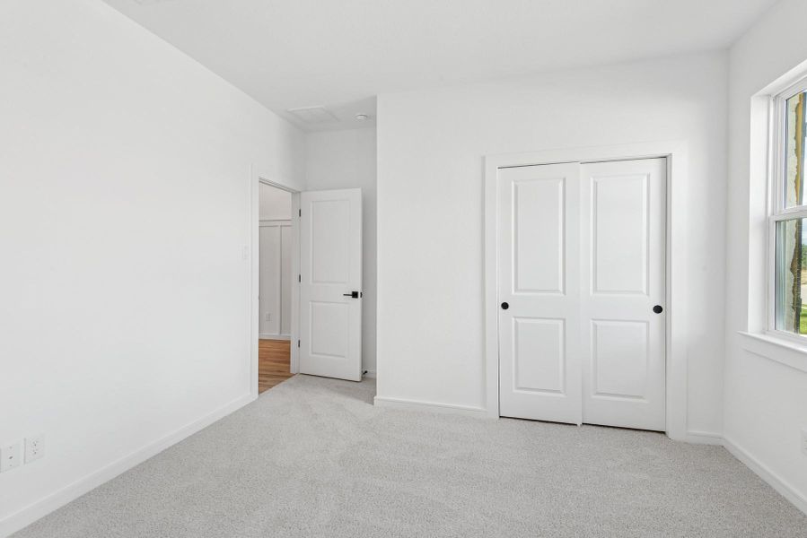 Spacious, unfurnished interior of a new home in Harvest Pointe, Needville (Image 26).