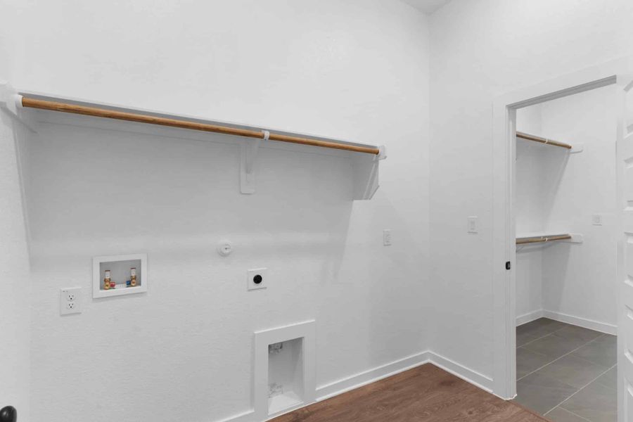 Spacious, unfurnished interior of a new home in Nolina, Georgetown (Image 19).