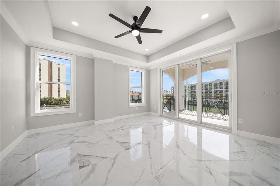 Spacious, unfurnished interior of a new home in , Clearwater (Image 14).