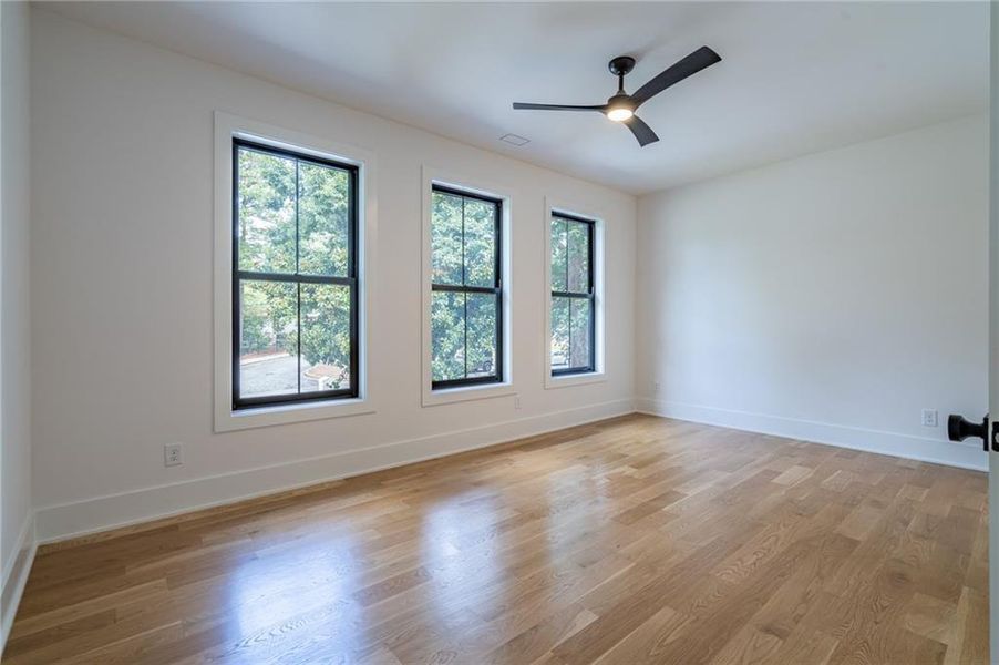 Spacious, unfurnished interior of a new home in , Brookhaven (Image 21).