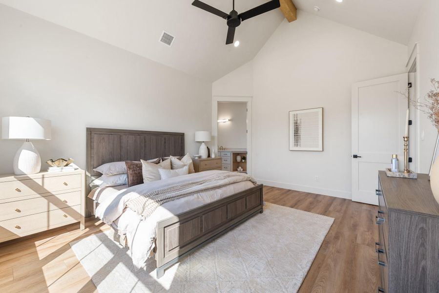 Furnished interior view inside a new home in , Bryan (Image 34).