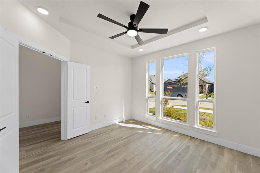 06. 6225 Mulberry - Study