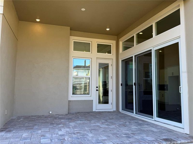 Exterior details and patio area of a home in Laureate Park, Orlando (Image 2).