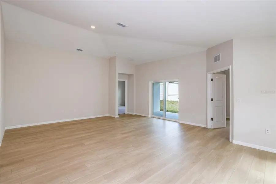 Spacious, unfurnished interior of a new home in Pasadena Landing, Wesley Chapel (Image 14). Spacious, unfurnished interior of a new home in Pasadena Landing, Wesley Chapel (Image 14).