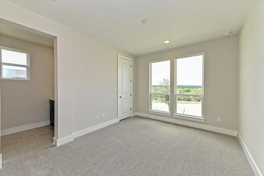 Representative unfurnished interior of a home built from the Opal by Giddens Homes in Riverstone, Georgetown (Image 28).