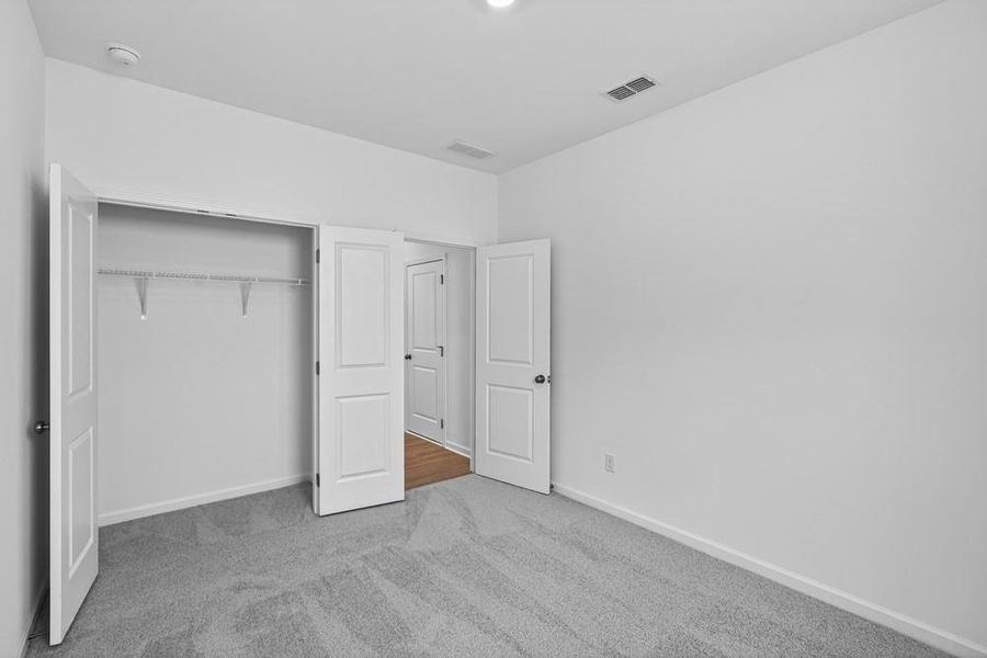 Spacious, unfurnished interior of a new home in Heritage River, Euharlee (Image 27). Spacious, unfurnished interior of a new home in Heritage River, Euharlee (Image 27).