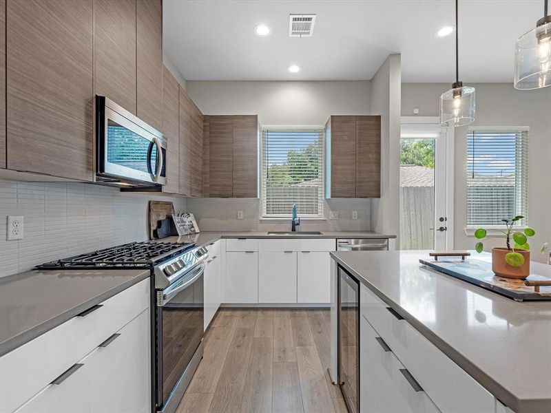 Furnished interior view inside a new home in , Houston (Image 8).