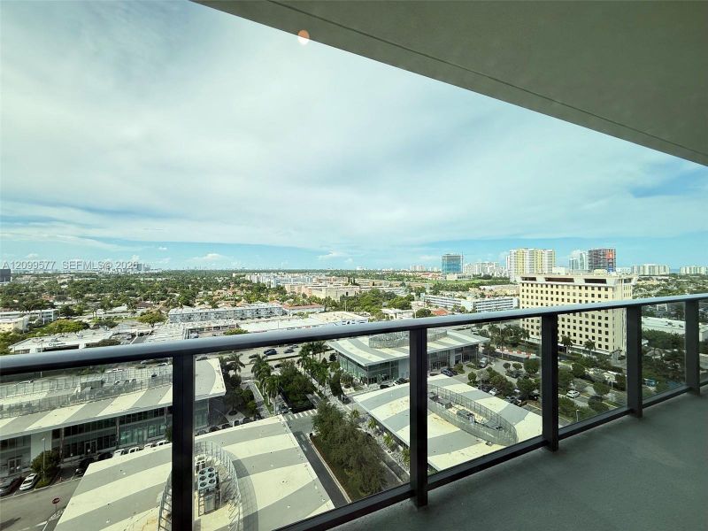Condo located in Hallandale Beach, FL showcasing its design and architecture (Image 17). Condo located in Hallandale Beach, FL showcasing its design and architecture (Image 17).