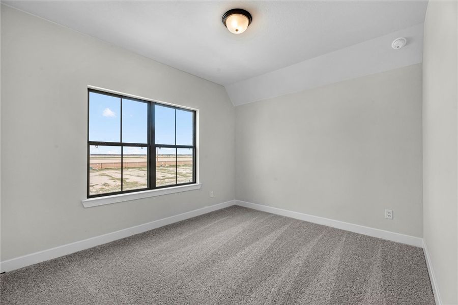 Spacious, unfurnished interior of a new home in Elyson, Katy (Image 18).