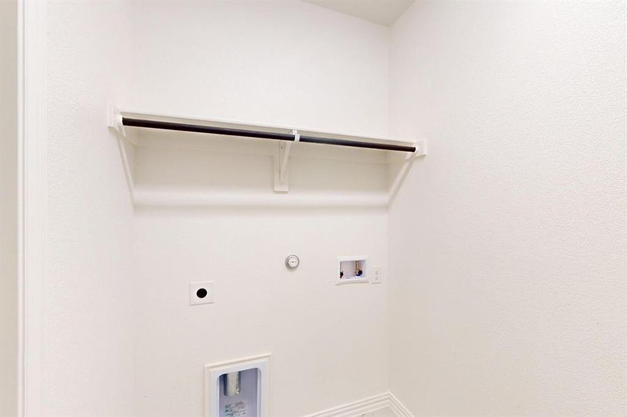 Spacious, unfurnished interior of a new home in Lilybrooke at Legacy Hills, Celina (Image 16).