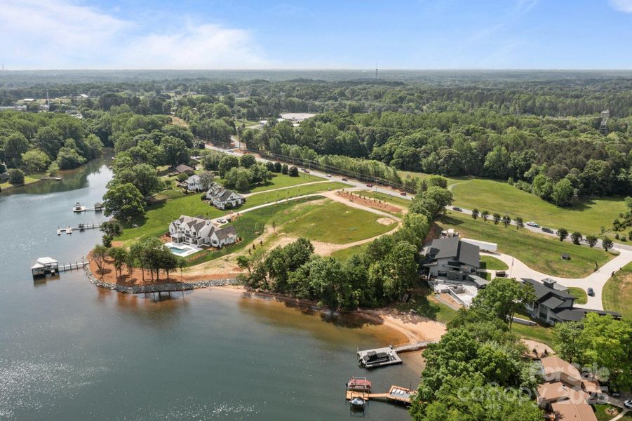 Image 8 of a home in .