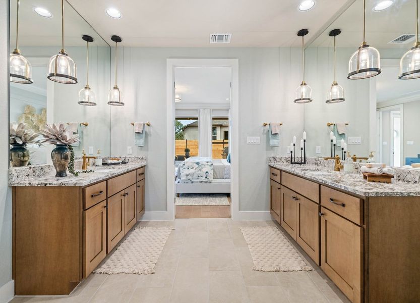Whitehall Floor Plan in The Colony, Bastrop | Sitterle Homes Master Bathroom