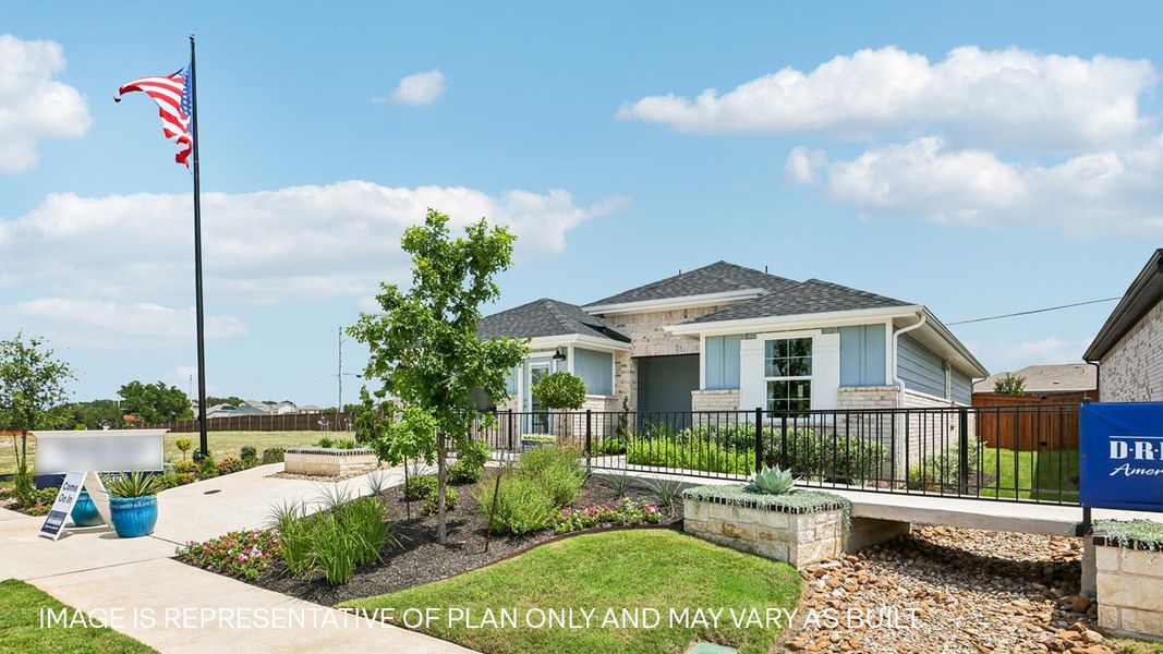 Front exterior of a new home in Thunder Rock, Marble Falls, TX, highlighting curb appeal (Image 2). Front exterior of a new home in Thunder Rock, Marble Falls, TX, highlighting curb appeal (Image 2).