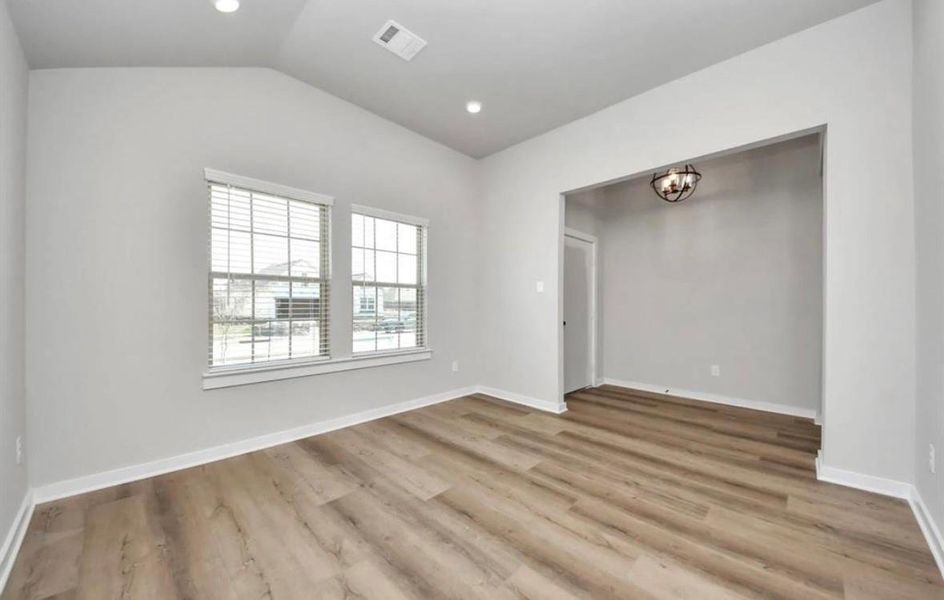 Spacious, unfurnished interior of a new home in , Manvel (Image 17).