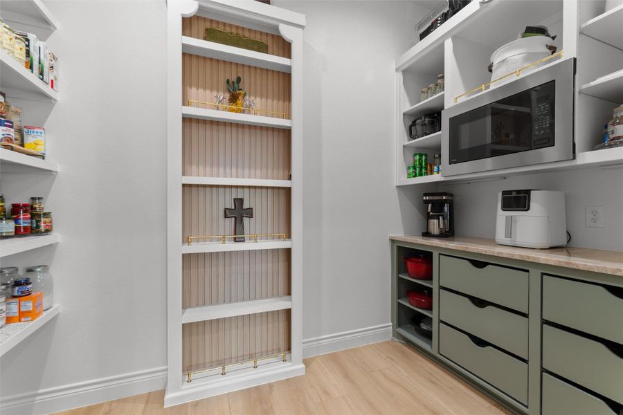 Butlers Pantry with small appliance garage Butlers Pantry with small appliance garage