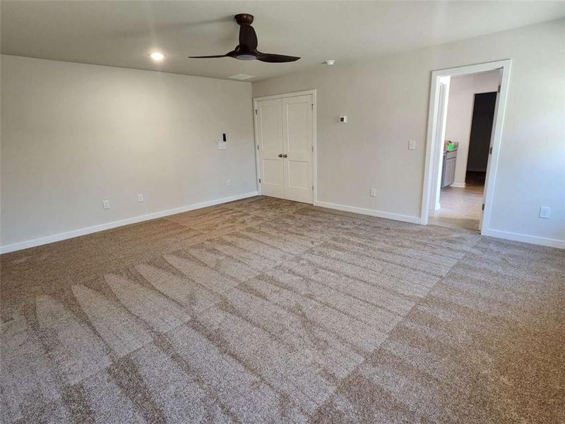 Spacious, unfurnished interior of a new home in Southern Hills, McDonough (Image 35).