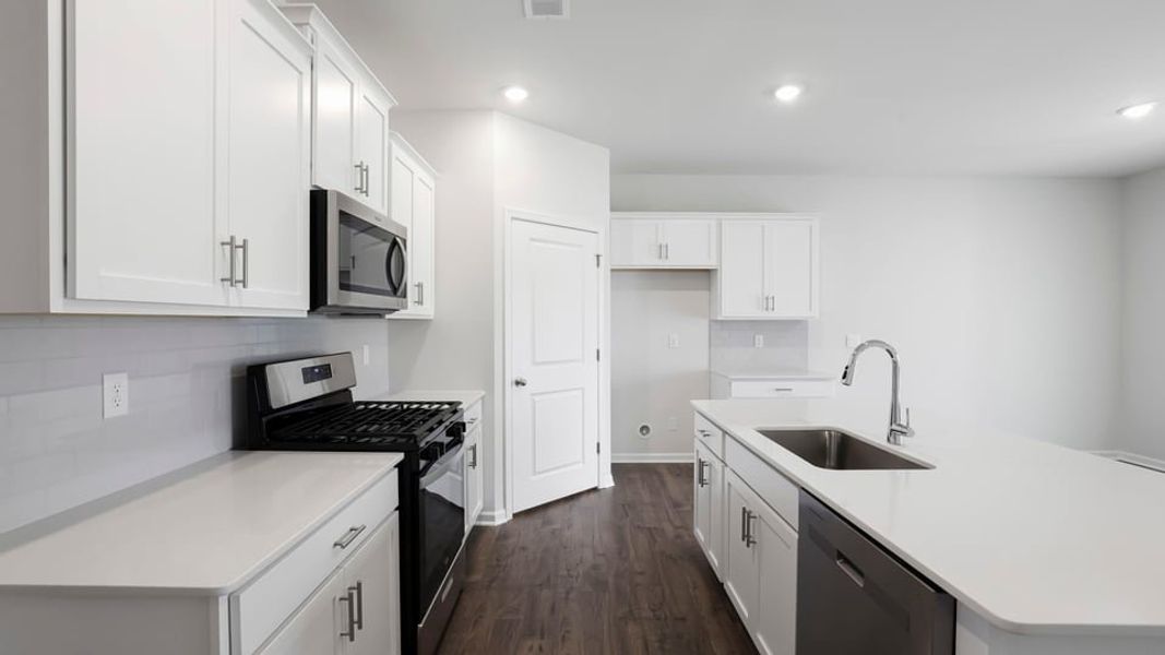 Furnished interior view inside a new home in Hunters Ridge, Woodruff (Image 8).