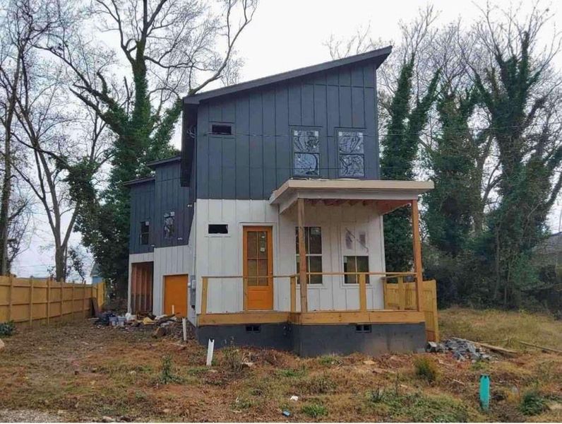 Image 3 of a home in .