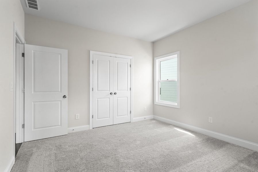 Representative unfurnished interior of a home built from the The Caplin by The Providence Group in Aberdeen, Hoschton (Image 32).