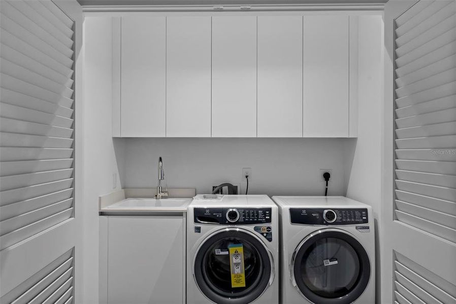 Close-up of interior finishes inside a home in , Tampa (Image 21). Close-up of interior finishes inside a home in , Tampa (Image 21).