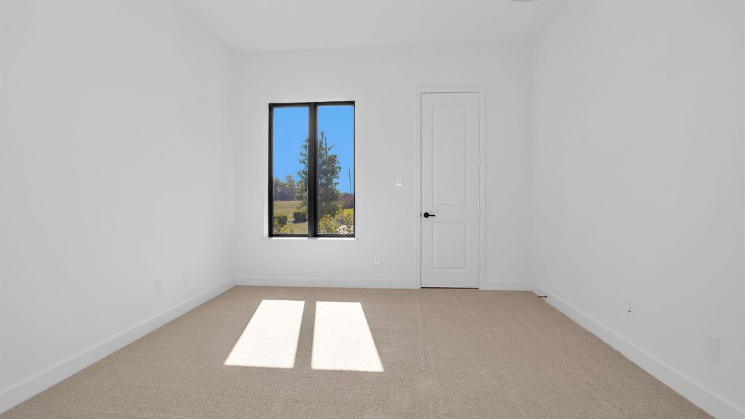 Spacious, unfurnished interior of a new home in Sienna 65' - Valencia, Missouri City (Image 10). Spacious, unfurnished interior of a new home in Sienna 65' - Valencia, Missouri City (Image 10).