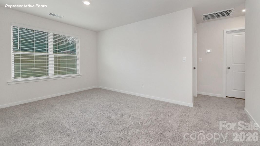 Spacious, unfurnished interior of a new home in Laurelbrook, Sherrills Ford (Image 19).