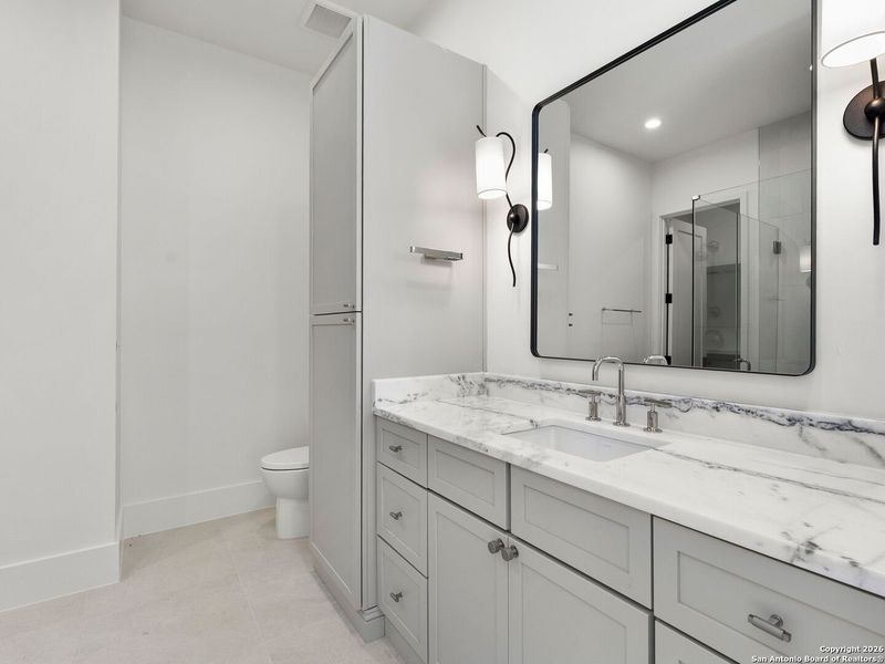 Furnished interior view inside a new home in , Boerne (Image 19).