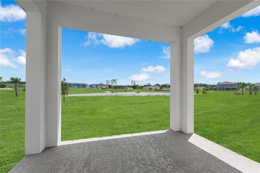 Exterior details and patio area of a home in Wynnstone, Davenport (Image 21).