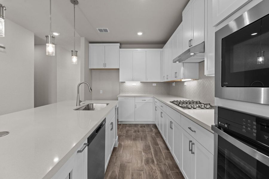 Representative furnished interior of a home built from the Majestic View II by View Homes in Skybrooke, Live Oak (Image 9).
