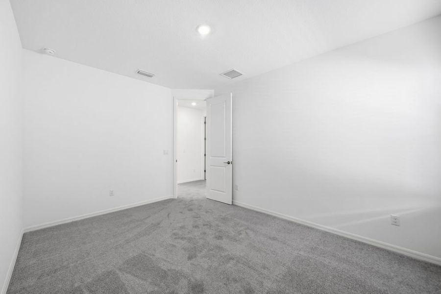 Spacious, unfurnished interior of a new home in Veranda Oaks, Port St. Lucie (Image 33). Spacious, unfurnished interior of a new home in Veranda Oaks, Port St. Lucie (Image 33).