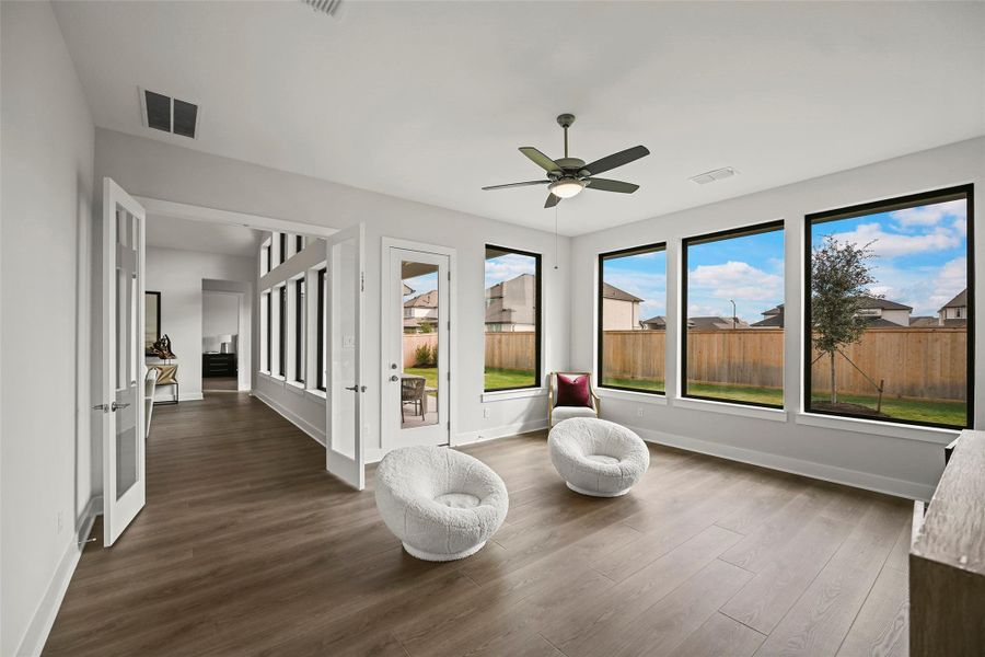 Spacious, unfurnished interior of a new home in Bridgeland 70′, Cypress (Image 20).