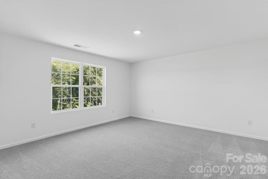 Spacious, unfurnished interior of a new home in Creekside Cottages, Bessemer City (Image 24).