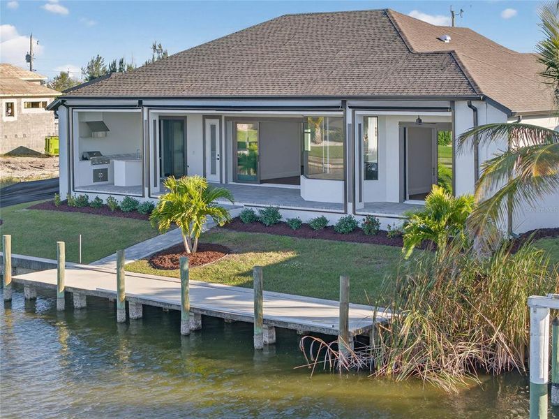 Exterior details and patio area of a home in , Port Charlotte (Image 28).