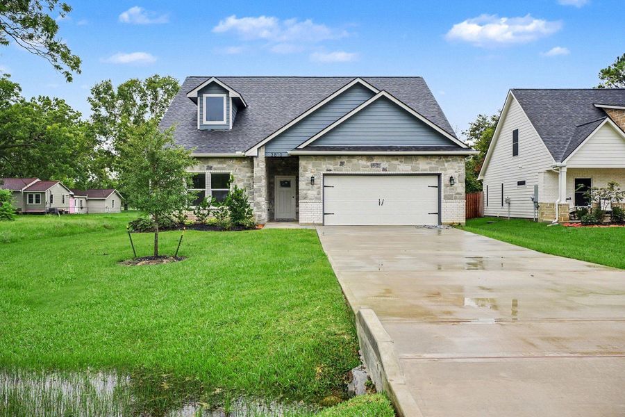 Front exterior of a new home in , Santa Fe, TX, highlighting curb appeal (Image 2). Front exterior of a new home in , Santa Fe, TX, highlighting curb appeal (Image 2).