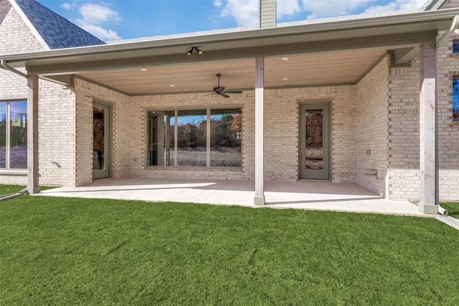 Exterior details and patio area of a home in , Weatherford (Image 4). Exterior details and patio area of a home in , Weatherford (Image 4).